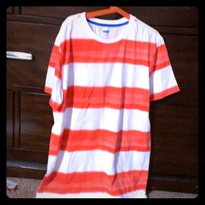 New t-shirt from old navy